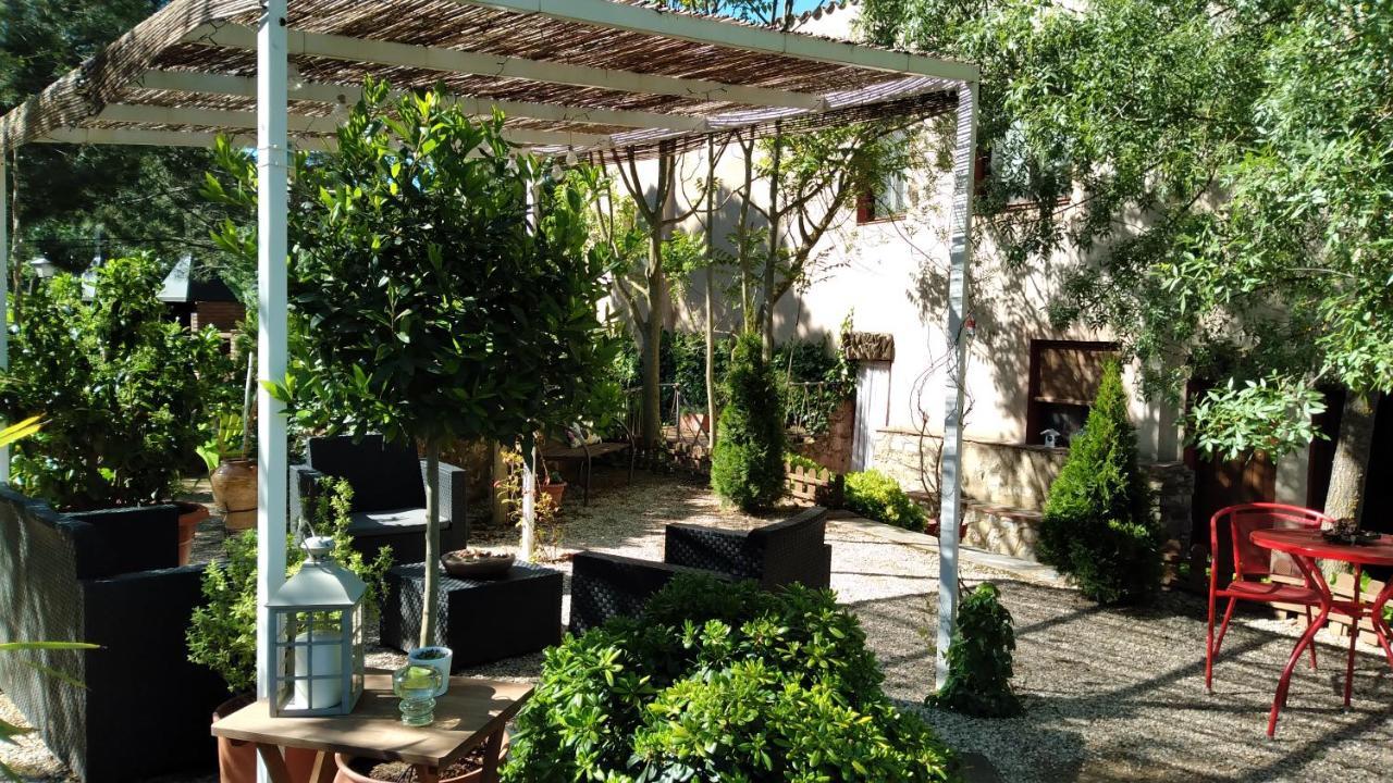 Masia El Carcaba - Moli Del Pont. Cornudella de Montsant Buitenkant foto
